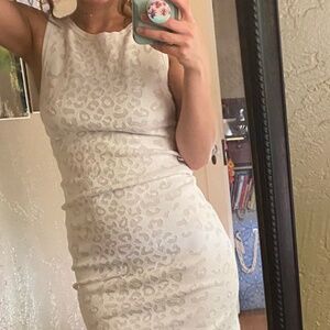 Adorable white leopard print bodycon